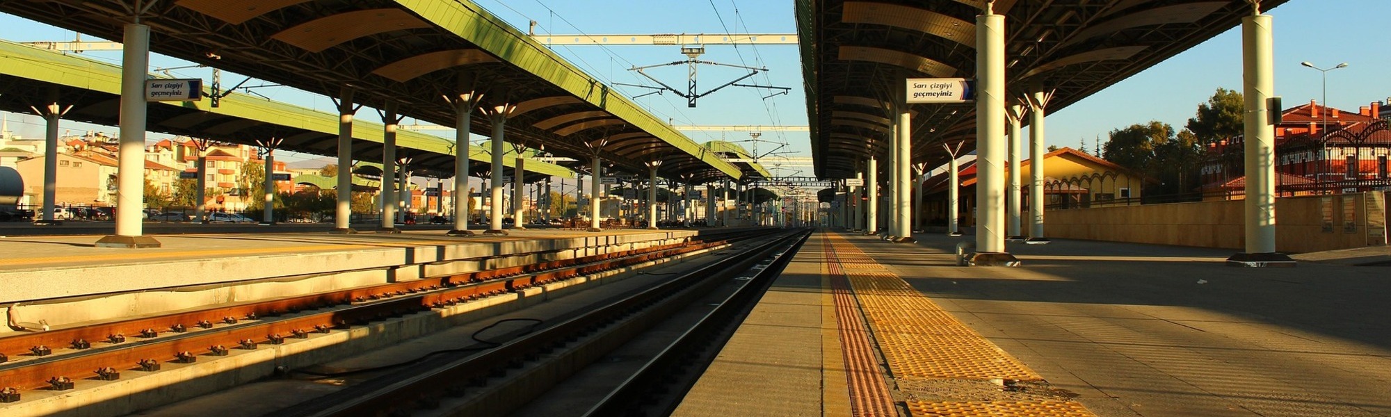 Infos sur la gare de Romans - Bourg-de-Peage : Services, transports, hôtels, horaires des trains