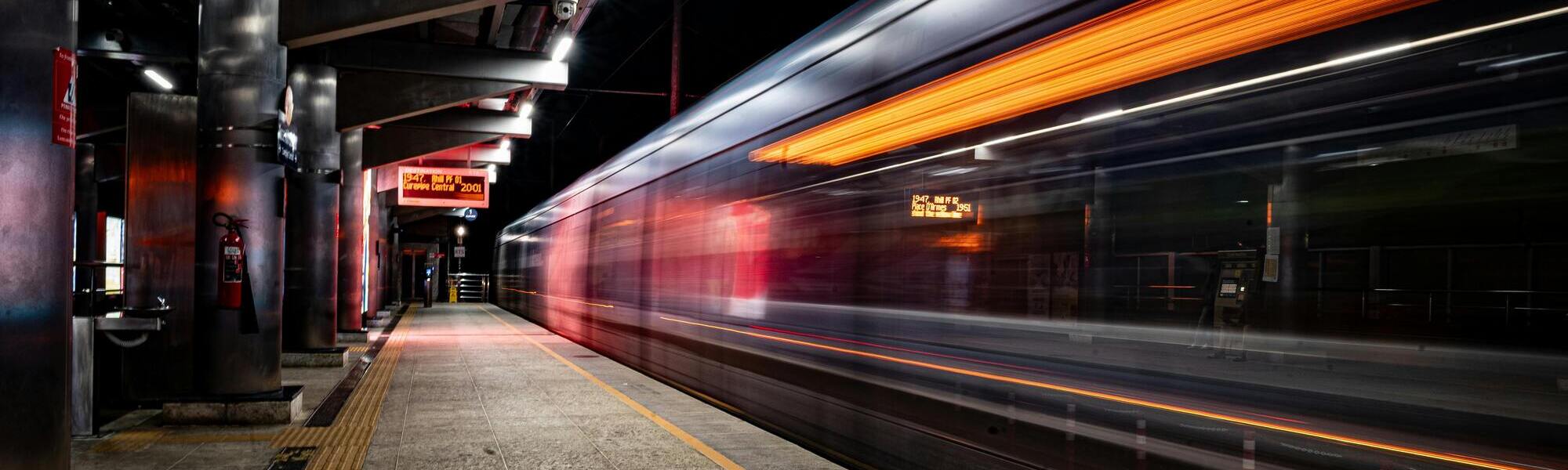 Infos sur la gare de Mantes-la-Jolie : Services, transports, hôtels, horaires des trains